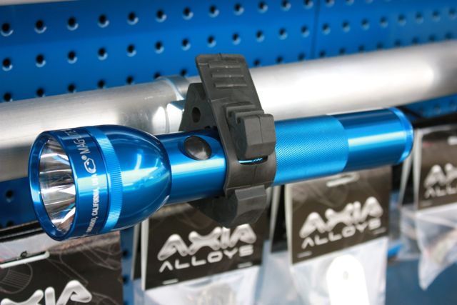 Large All Purpose Mount 1"- 2"