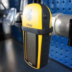 Small cell phone CAGE / HANDLEBAR MOUNT Ipod nano Iphone